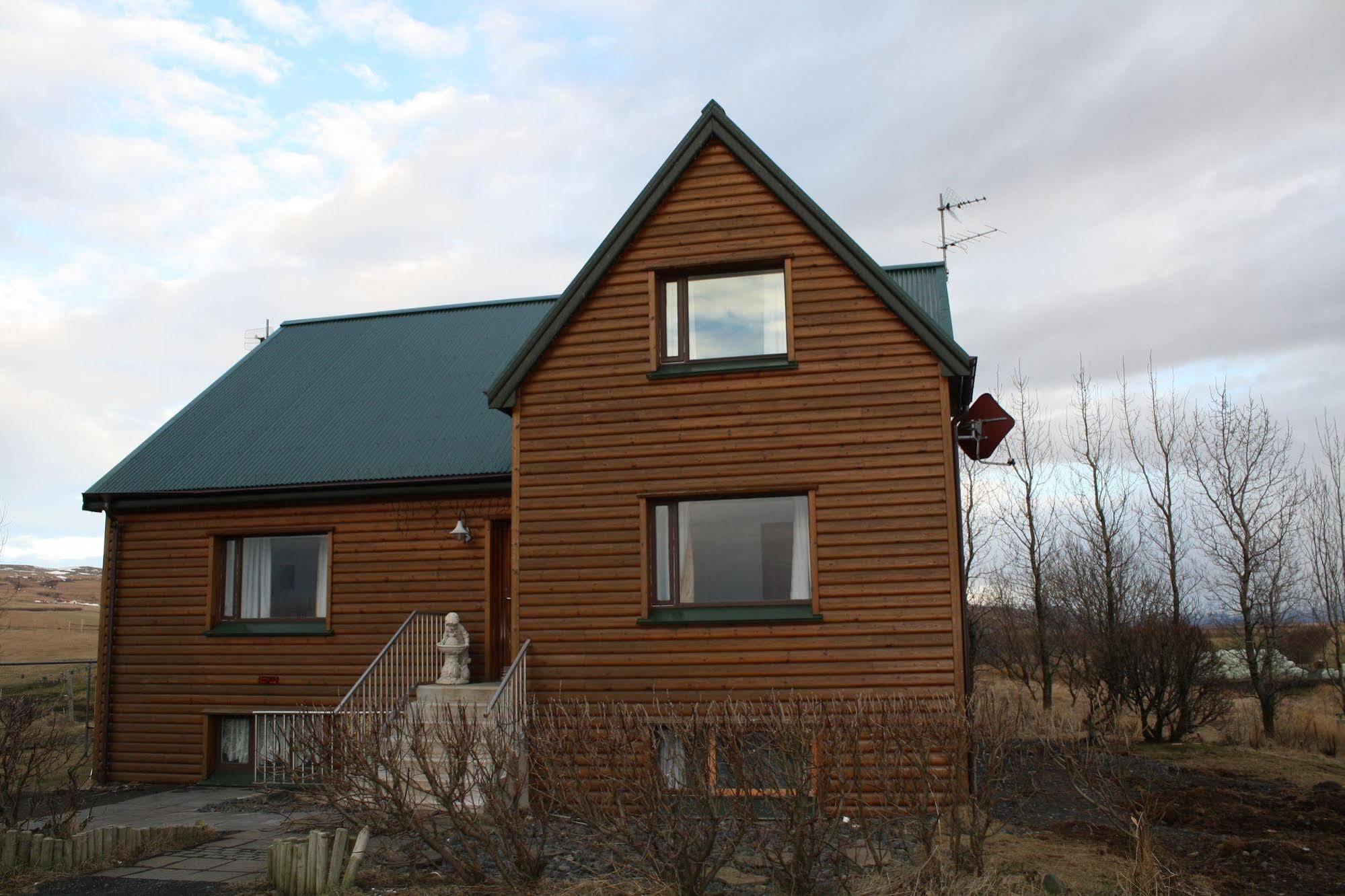 וולסוולור Hellisholar Cottages מראה חיצוני תמונה